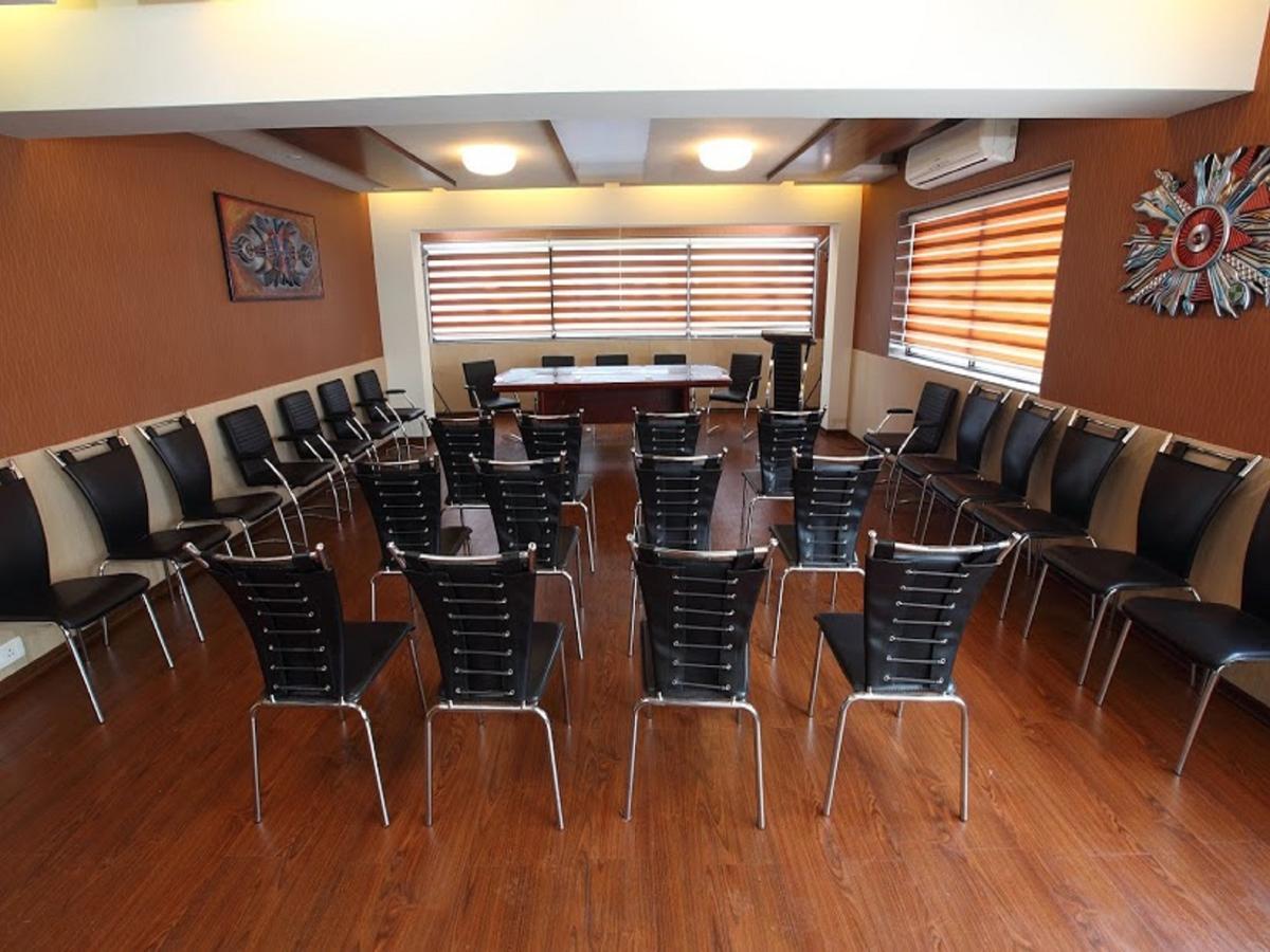 Motel Visava Mahad Экстерьер фото